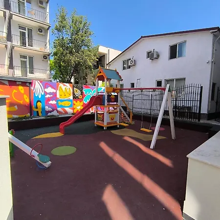 דירה Nazli 1 אפורי נורד